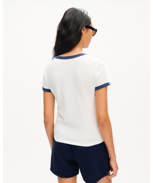 KENZO(ケンゾー)の「'KENZO Paris Emblem' スモール フィット Tシャツ イン コットン(Tシャツ/カットソー・レディース・ホワイト系その他・X-SMALL/SMALL/MEDIUM)」の2枚目の写真