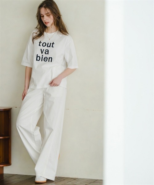 Maison INNESS(メゾンアイネス)の「綿100%立体ロゴ刺しゅうルーズシルエットこなれTシャツ<大きいサイズ有>(Tシャツ/カットソー・レディース・モカ/オフホワイト/チャコールグレー・S/M/L/LL/3L/4L/5L)」の6枚目の写真