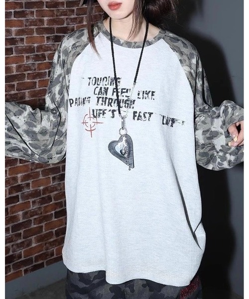 inst.ALL(インストール)の「ダメージ迷彩柄ラグランプリントルーズロンT(Tシャツ/カットソー・レディース・ライトグレー・M/L)」の6枚目の写真