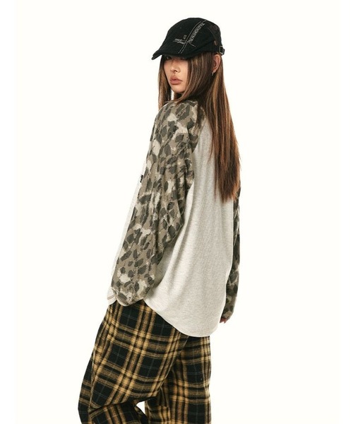 inst.ALL(インストール)の「ダメージ迷彩柄ラグランプリントルーズロンT(Tシャツ/カットソー・レディース・ライトグレー・M/L)」の18枚目の写真