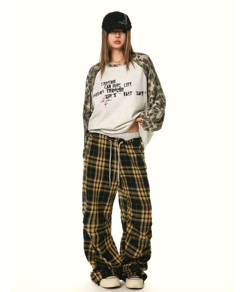 inst.ALL(インストール)の「ダメージ迷彩柄ラグランプリントルーズロンT(Tシャツ/カットソー・レディース・ライトグレー・M/L)」の20枚目の写真