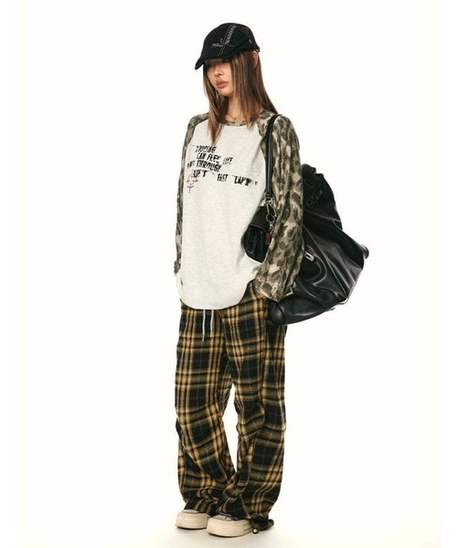 inst.ALL(インストール)の「ダメージ迷彩柄ラグランプリントルーズロンT(Tシャツ/カットソー・レディース・ライトグレー・M/L)」の21枚目の写真