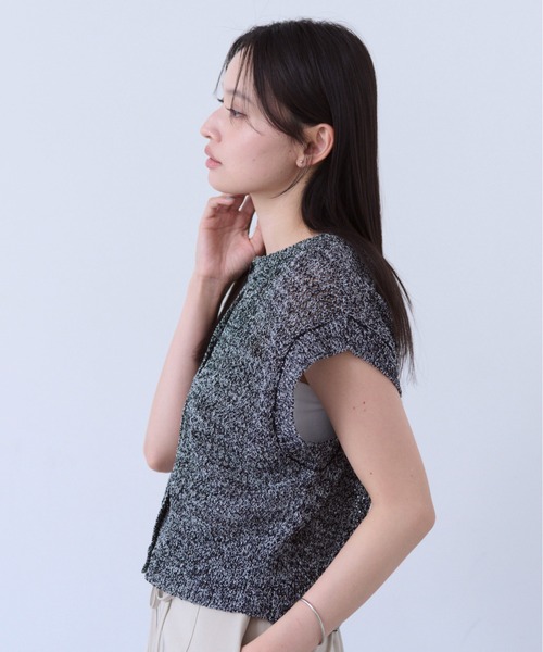 SOYEN(ソイエン)の「2WAY透かし編みメッシュニットタンクベスト(Tシャツ/カットソー・レディース・ベージュ/ブラック・F)」の6枚目の写真
