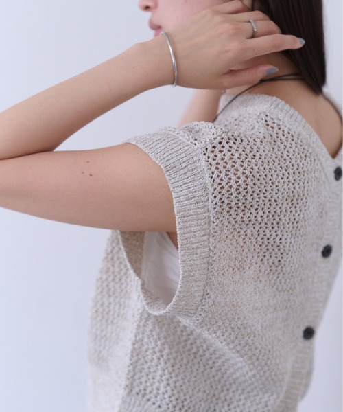 SOYEN(ソイエン)の「2WAY透かし編みメッシュニットタンクベスト(Tシャツ/カットソー・レディース・ベージュ/ブラック・F)」の19枚目の写真
