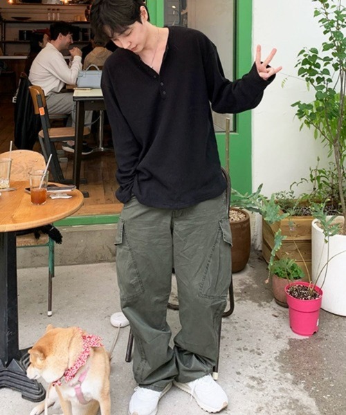 NOWLE(ノウル)の「【NOWLE】ヘンリーネック ワッフル ルーズ ロンT / ライトサーマル カットソー(Tシャツ/カットソー・メンズ・ブラック/ホワイト・LARGE/X-LARGE/MEDIUM)」の13枚目の写真
