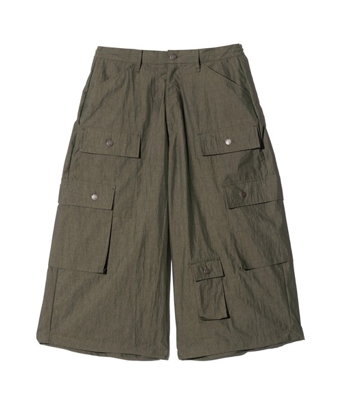 glamb（グラム）の「Asymmetry Cropped Cargo Pants / アシンメトリークロップドカーゴパンツ（カーゴパンツ・メンズ・ブラック/カーキ・S/M/L）」の4枚目の写真