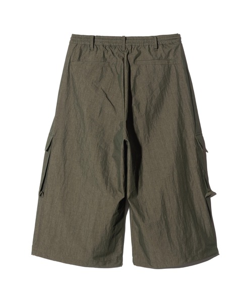 glamb（グラム）の「Asymmetry Cropped Cargo Pants / アシンメトリークロップドカーゴパンツ（カーゴパンツ・メンズ・ブラック/カーキ・S/M/L）」の5枚目の写真