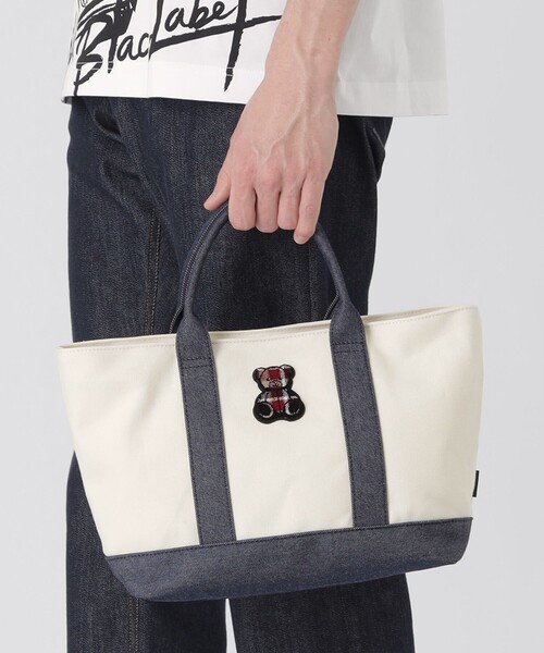 BLACK LABEL CRESTBRIDGE(ブラックレーベル・クレストブリッジ)の「【一部店舗限定】クレストブリッジチェックベアワッペンドライバーズトート(トートバッグ・メンズ・オフホワイト/ネイビー・FREE)」の3枚目の写真