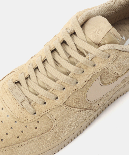 NIKE(ナイキ)の「NIKE WMNS AIR FORCE 1 '07 IO4833-201(スニーカー・メンズ・ブラウン・23cm/23.5cm/25.5cm/26cm/28cm/28.5cm/29cm/27.5cm/24.5cm)」の6枚目の写真