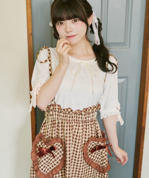 kutir（クティール）の「【クティールとレトロ】 袖リボンカットソー（Tシャツ/カットソー・レディース・オフホワイト/アイボリー/ピンク/グリーン/ホワイト系その他・FREE）」の2枚目の写真