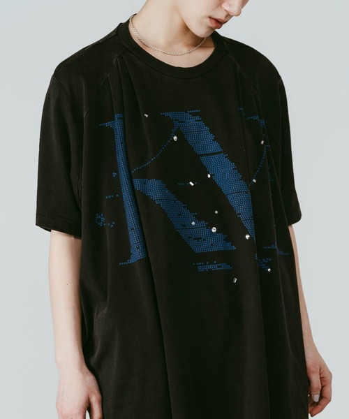 Knuth Marf(クヌースマーフ)の「【Knuth Marf】tuck detail oversized tee(Tシャツ/カットソー・レディース・ブラウン/ブラック/ブルー・FREE)」の4枚目の写真