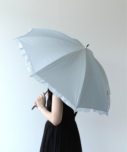Three Four Time(スリーフォータイム)の「【Wpc.】遮光クラシックフリル晴雨兼用長傘(長傘・レディース・ブラック/ベージュ/オフホワイト/グレー/ブルー・FREE)」の5枚目の写真