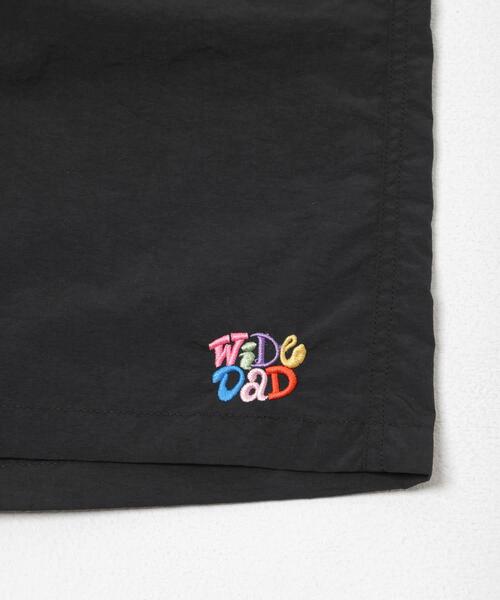 URBAN RESEARCH(アーバンリサーチ)の「Wide Dad GRAPHIC SHORTS WITH HATCH(その他パンツ・メンズ・ネイビー/オレンジ/ブラック・1/2)」の5枚目の写真