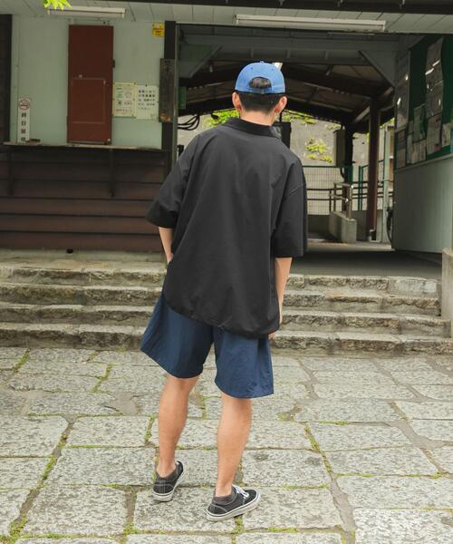URBAN RESEARCH(アーバンリサーチ)の「Wide Dad GRAPHIC SHORTS WITH HATCH(その他パンツ・メンズ・ネイビー/オレンジ/ブラック・1/2)」の12枚目の写真