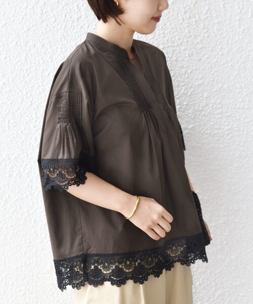 [можно мыть вручную] Trim Lace pintuck skipper blouse — блузка с кружевом (blouse)