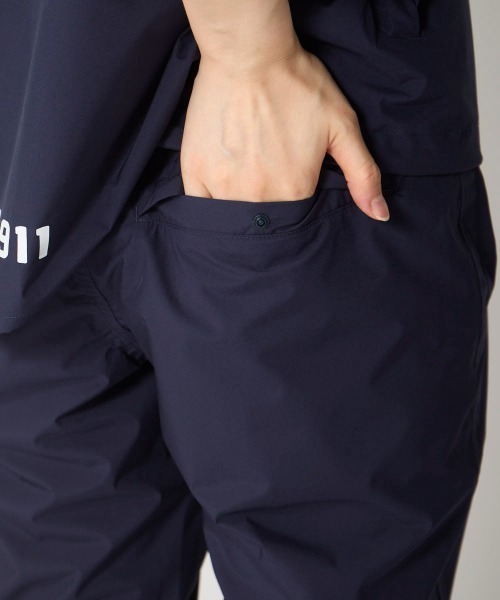 FILA GOLF(フィラゴルフ )の「【FILA GOLF:フィラゴルフ】レディースレインウェア 長袖・半袖2WAY仕様 ゴルフ 通勤 アウトドア(セットアップ・レディース・ホワイト/ネイビー・X-LARGE/LARGE/MEDIUM)」の19枚目の写真