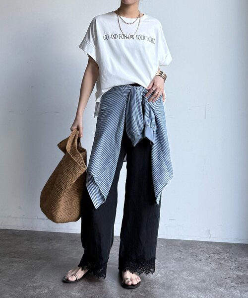 DouDou(ドゥドゥ)の「【WEB限定】ロールアップロゴプリントワイドTEE(Tシャツ/カットソー・レディース・チャコールグレー/レッド/オフホワイト・FREE)」の6枚目の写真