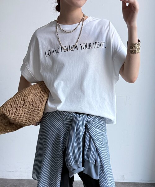 DouDou(ドゥドゥ)の「【WEB限定】ロールアップロゴプリントワイドTEE(Tシャツ/カットソー・レディース・チャコールグレー/レッド/オフホワイト・FREE)」の10枚目の写真