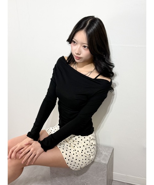 marcydorn（マーシードルン）の「韓国ナチュラルガーリー ワンショル風リブトップス フィットカットソー（Tシャツ/カットソー・レディース・ベージュ・S/M/L）」の8枚目の写真