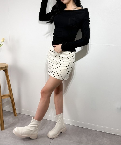 marcydorn（マーシードルン）の「韓国ナチュラルガーリー ワンショル風リブトップス フィットカットソー（Tシャツ/カットソー・レディース・ベージュ・S/M/L）」の14枚目の写真