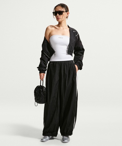 NIKE(ナイキ)の「NIKE AS W NK STREET GFX TUBE TOP / ナイキ ウィメンズ ストリート GFX チューブ トップ 【SP】(タンクトップ・レディース・ホワイト/ブラック・S/L/M)」の15枚目の写真