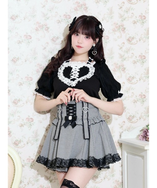 NOEMIE(ノエミー)の「ハートスピンドルチョーカーカットソー(Tシャツ/カットソー・レディース・ピンク/ブラック/サックスブルー・M)」の2枚目の写真