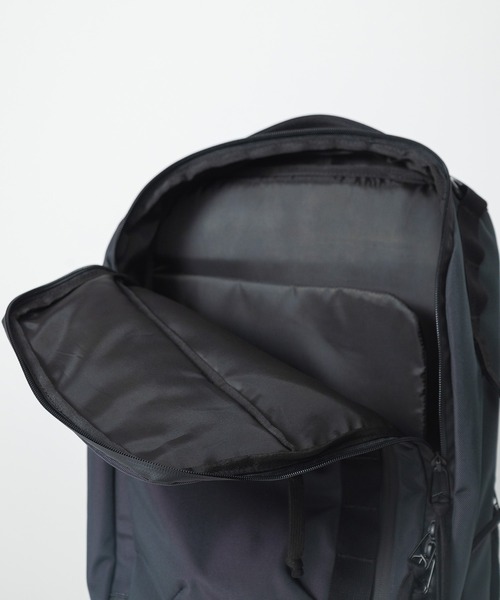 MIS(エムアイエス)の「3WAY BACKPACK(バックパック/リュック・メンズ・ダークグレー/ブラック・ONESIZE)」の12枚目の写真