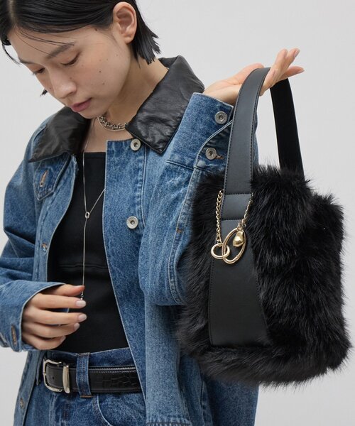 Lui's(ルイス)の「フェイクファーショルダーBAG(ショルダーバッグ・レディース・ベージュ/グレー/ブラック・FREE)」の18枚目の写真