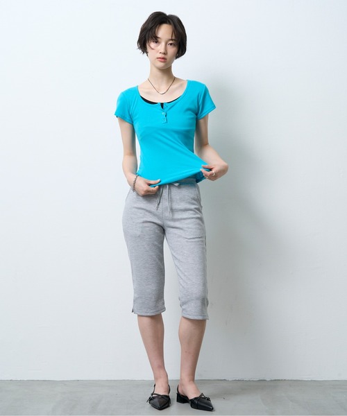 NUJOH(ヌゾ)の「Layered Henley Rib Tee / レイヤードヘンリーネックリブT(Tシャツ/カットソー・レディース・ブルー/ブラック/オリーブ/ミント/グレー・FREE)」の15枚目の写真