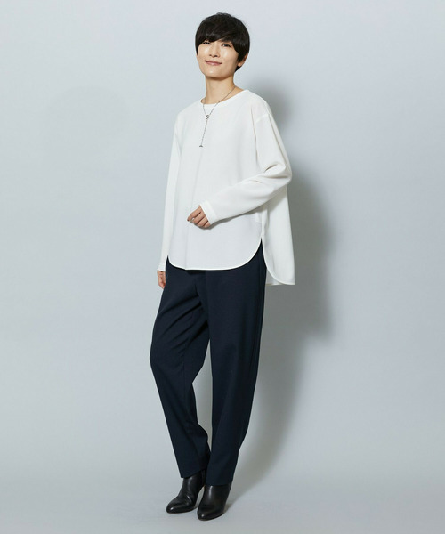 MOGA(モガ)の「ライトパウダリーツイルテーパードパンツ(その他パンツ・レディース・ブラック/ネイビー・1/2/3)」の4枚目の写真