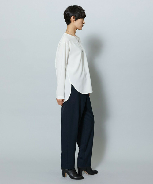MOGA(モガ)の「ライトパウダリーツイルテーパードパンツ(その他パンツ・レディース・ブラック/ネイビー・1/2/3)」の10枚目の写真