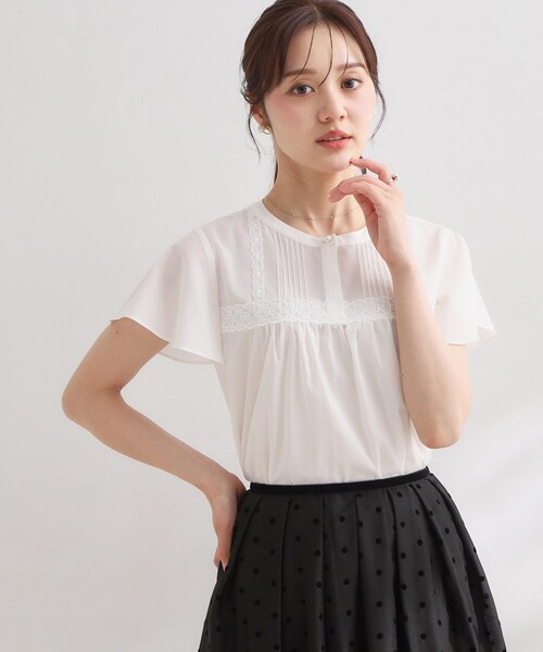couture brooch(クチュールブローチ)の「【洗える】レース使いブラウス(シャツ/ブラウス・レディース・ブラック/オフホワイト・38/36/40/42)」の1枚目の写真