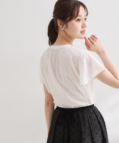couture brooch(クチュールブローチ)の「【洗える】レース使いブラウス(シャツ/ブラウス・レディース・ブラック/オフホワイト・38/36/40/42)」の9枚目の写真