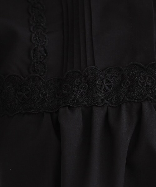 couture brooch(クチュールブローチ)の「【洗える】レース使いブラウス(シャツ/ブラウス・レディース・ブラック/オフホワイト・38/36/40/42)」の18枚目の写真