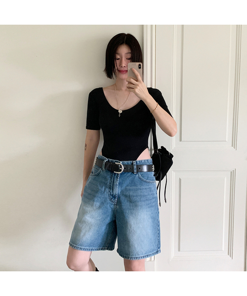 AENE(エイネ)の「バミューダデニムショーツ(ブルー)(その他パンツ・レディース・ブルー・MEDIUM/LARGE/SMALL)」の1枚目の写真