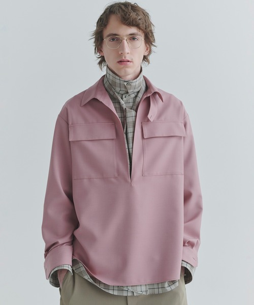 CULLNI(クルニ)の「Dry Gabardine Skipper Collar Long Sleeve Shirt(シャツ/ブラウス・メンズ・ピンク/ブラック/ネイビー/グレー・2/1/0)」の4枚目の写真