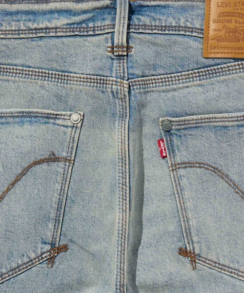 Levi's(リーバイス)の「Levi's/リーバイス TWISTED スリム キックフレアジーンズ(デニムパンツ・メンズ・ライトインディゴブルー・W36 L32/W34 L32/W33 L32/W32 L32/W31 L32/W30 L32/W29 L32/W28 L32)」の7枚目の写真