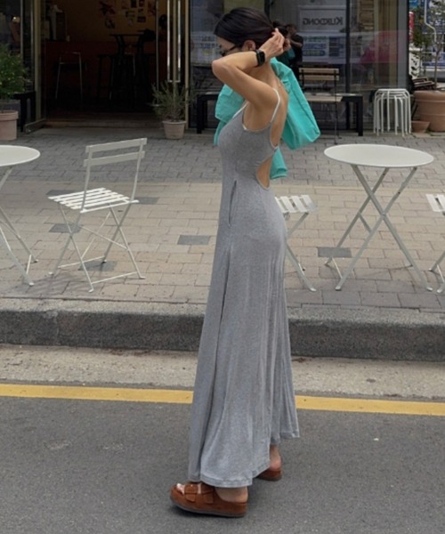 YUGA（ユーガ）の「YUGA_YGMC　　Korean-style　Faux-Layered Open-Back Dress（ワンピース・レディース・ライトグレー/ブラック・FREE）」の14枚目の写真