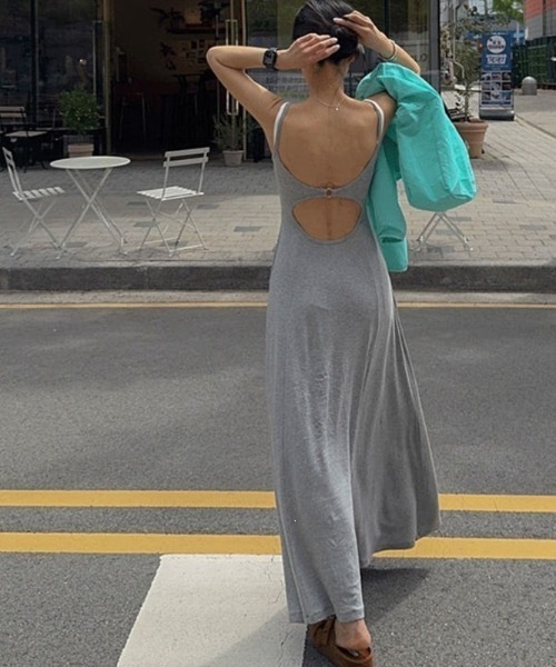 YUGA（ユーガ）の「YUGA_YGMC　　Korean-style　Faux-Layered Open-Back Dress（ワンピース・レディース・ライトグレー/ブラック・FREE）」の20枚目の写真
