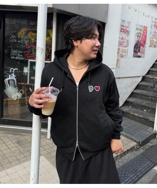 My sugar Babe（マイシュガーベイブ）の「Heart patch logo zip hoodie（パーカー・メンズ・ピンク/ブラック/グレー・MEDIUM/SMALL）」の11枚目の写真