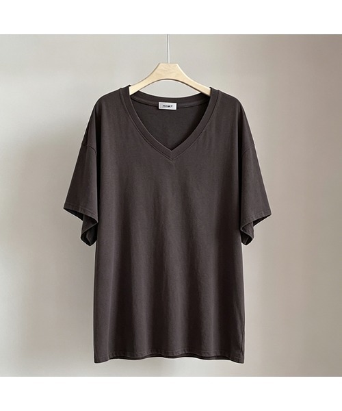 witch(ウイッチ)の「ゆったりとしたシルエットのVネックTシャツ(Tシャツ/カットソー・レディース・ブルー/ホワイト/ブラック/イエロー/ライトグレー/ダークグレー/ピンク・FREE)」の5枚目の写真