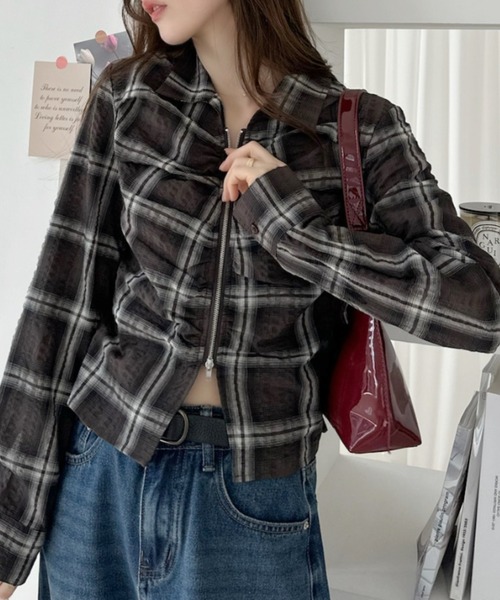 Ada.(エイダ)の「ショート丈 チェック柄 ジップトップス(シャツ/ブラウス・レディース・ネイビー/ブラウン・FREE)」の7枚目の写真
