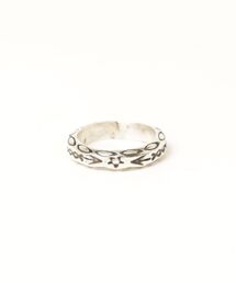 ERICKA NICOLAS BEGAY（エリッカ ニコラス ビゲイ）の「【ERICKA NICOLAS BEGAY】 NAVAJO STAMP RING SVRG HM 3DST（リング）」