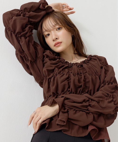 en CAnAF(エンカナフ)の「マルチウェイ シフォン長袖シャーリングブラウス(シャツ/ブラウス・レディース・ブラウン/アイボリー/ブラック・フリー)」の3枚目の写真