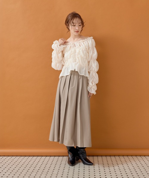 en CAnAF(エンカナフ)の「マルチウェイ シフォン長袖シャーリングブラウス(シャツ/ブラウス・レディース・ブラウン/アイボリー/ブラック・フリー)」の1枚目の写真