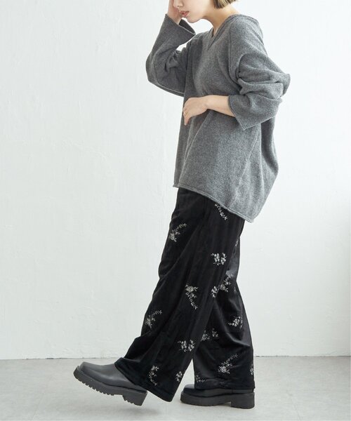 notch.(ノッチ)の「フラワーエンブロイダリーベロアパンツ(その他パンツ・レディース・アイボリー/ブラック・M)」の13枚目の写真