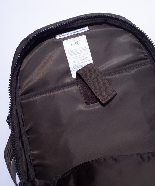 F/CE. (エフシーイー)の「F/CE. 420 re/cor TRAVEL BP 2.0 / エフシーイー 420 レコー トラベル バックパック 2.0(バックパック/リュック・メンズ・ブラック/ブラウン/パープル・FREE)」の17枚目の写真