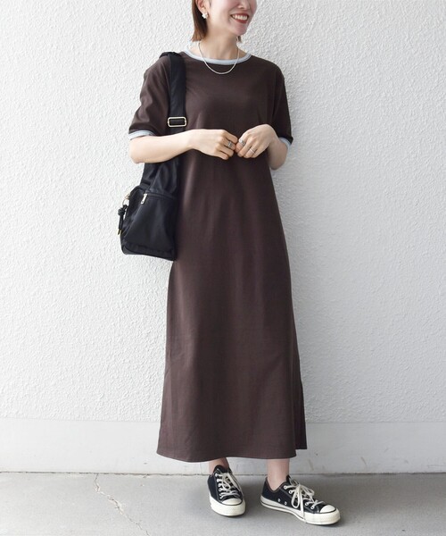 SHIPS any（シップス エニィ）の「SHIPS any:〈洗濯機可能〉バイカラー クルーネック TEE ワンピース（ワンピース・レディース・ブラウン/ダークグレー/ライトグリーン・ONE SIZE）」の2枚目の写真