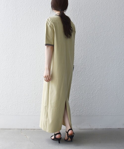SHIPS any（シップス エニィ）の「SHIPS any:〈洗濯機可能〉バイカラー クルーネック TEE ワンピース（ワンピース・レディース・ブラウン/ダークグレー/ライトグリーン・ONE SIZE）」の8枚目の写真