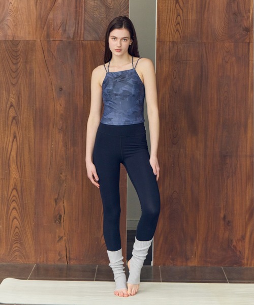 Julier Yoga and Relax(ジュリエヨガアンドリラックス)の「Julier (定番)プレミアムフロースーパーハイレギンス(レギンス/スパッツ・レディース・ブラウン/ブラック・0/1/2)」の6枚目の写真